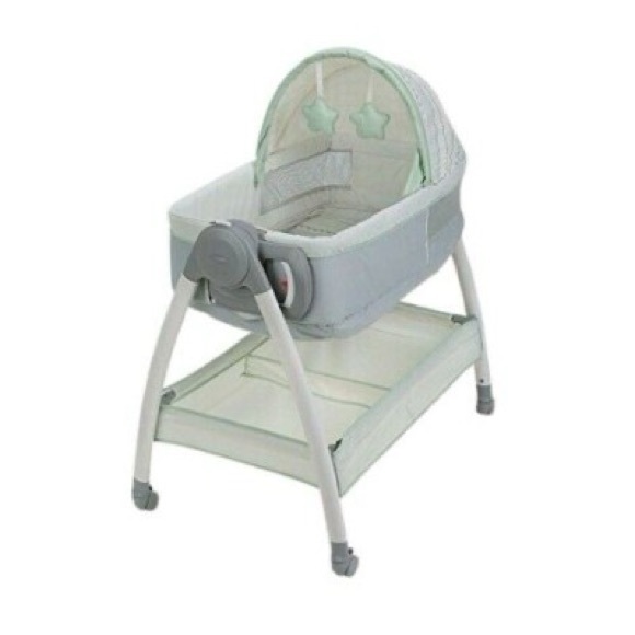 Graco dream suite bassinet and changer - Picture 1 of 4